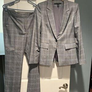 White House Black Market Gray Pantsuit Modern Tailored Fit